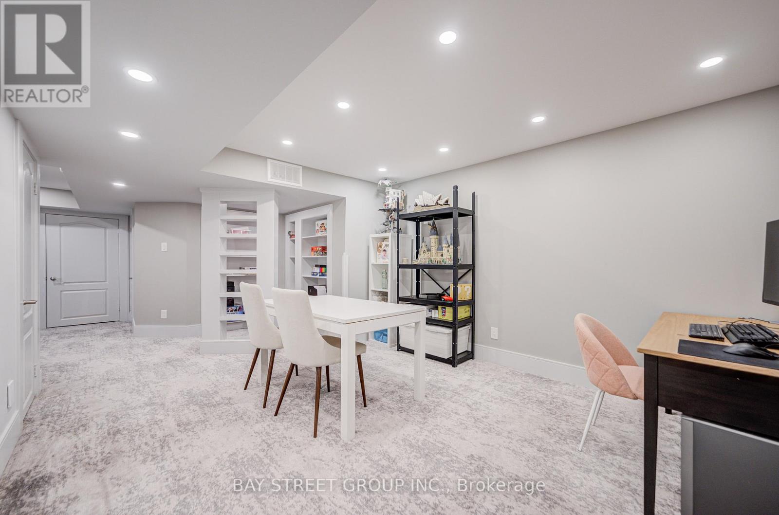 79 Loire Valley Avenue S, Vaughan, Ontario  L4J 8V8 - Photo 46 - N12920318