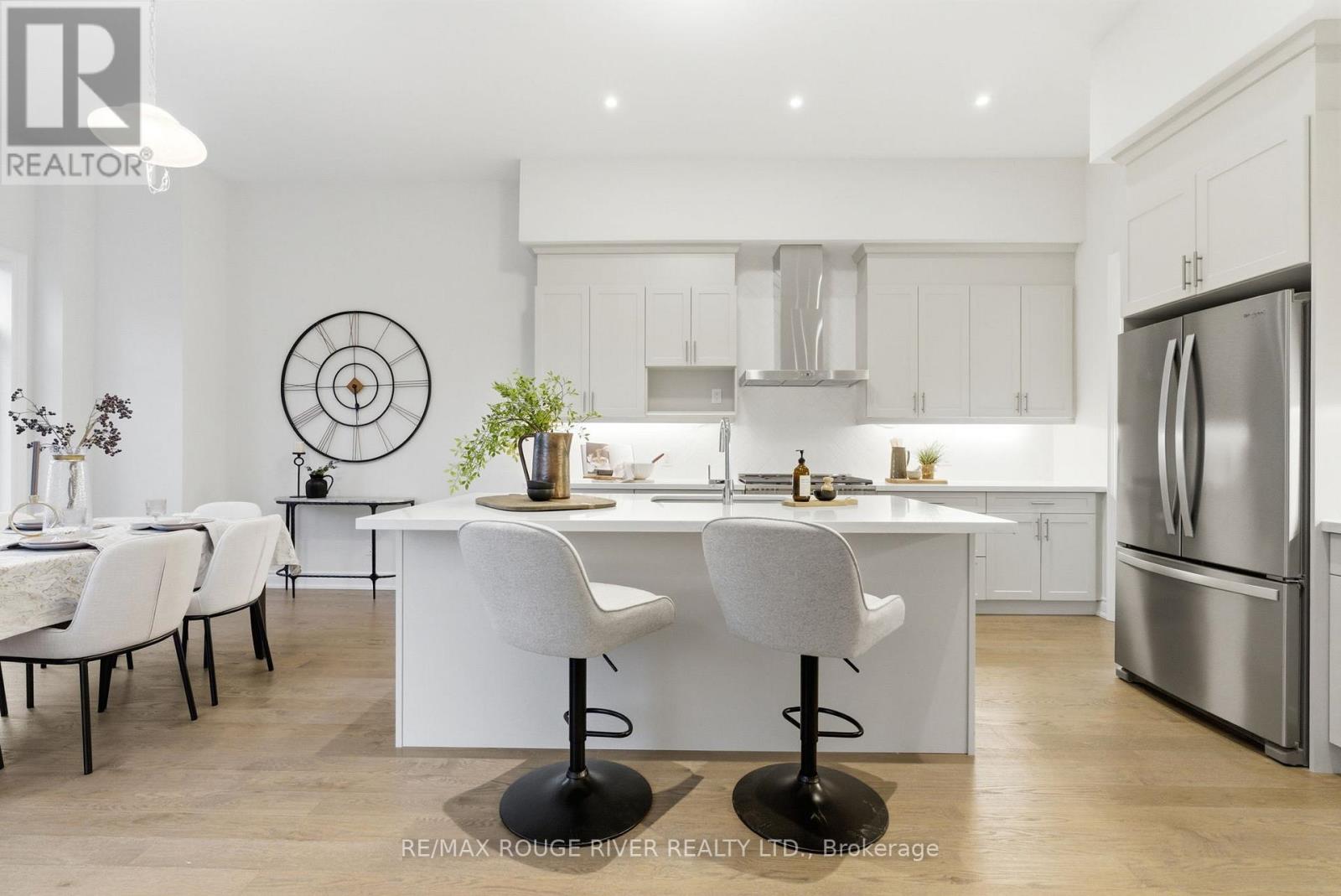 15 Brabin Circle, Whitby, Ontario  L1P 0C1 - Photo 14 - E12961664