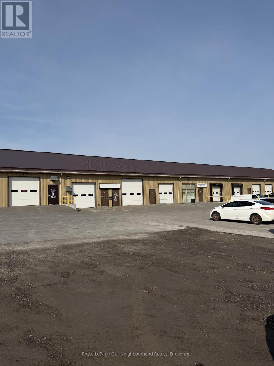 2223 Hamilton Road, Quinte West, Ontario  K8V 5P8 - Photo 1 - X12961758