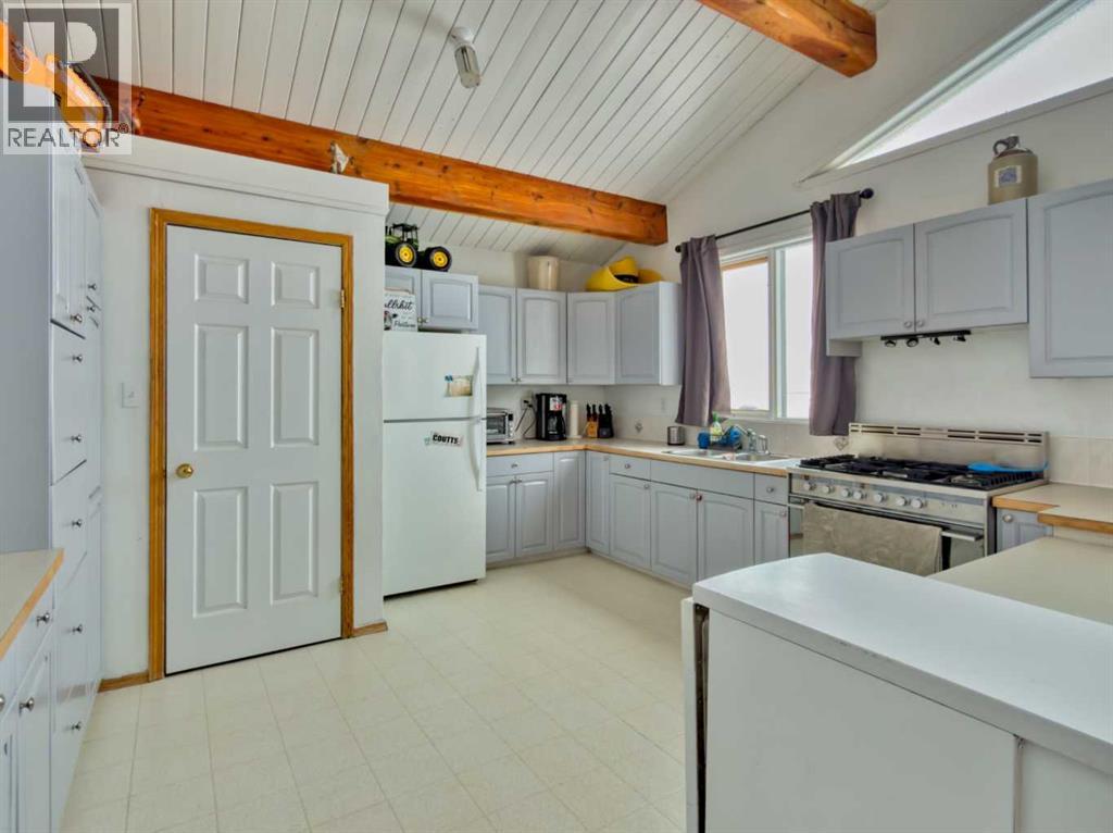 22057 Rg Rd 252, Aetna, Alberta  T0K 0K0 - Photo 4 - A2296067