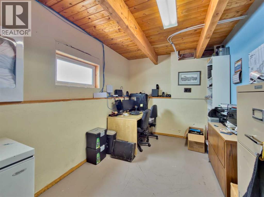 22057 Rg Rd 252, Aetna, Alberta  T0K 0K0 - Photo 21 - A2296067