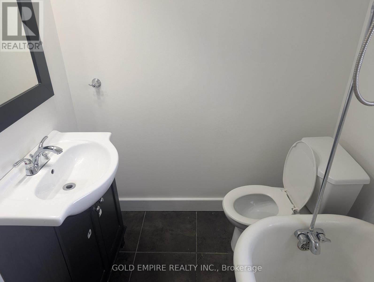 317 Maxwell Street, Sarnia, Ontario  N7T 5C6 - Photo 12 - X12961706