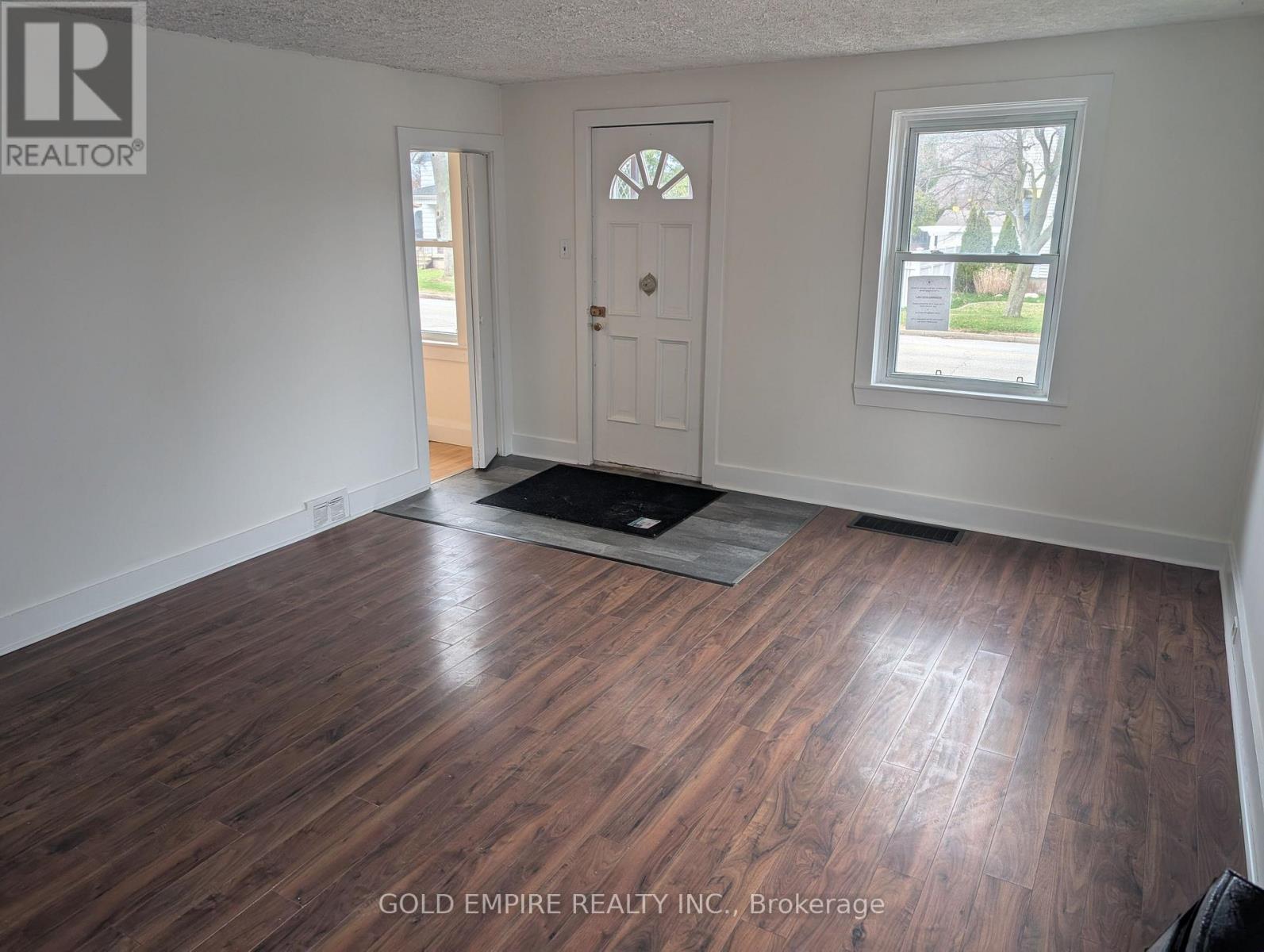 317 Maxwell Street, Sarnia, Ontario  N7T 5C6 - Photo 4 - X12961706