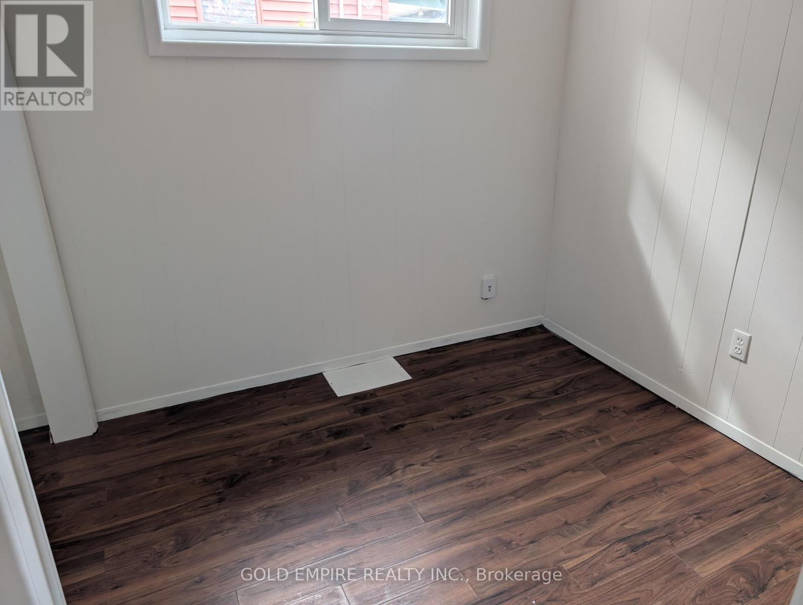 317 Maxwell Street, Sarnia, Ontario  N7T 5C6 - Photo 7 - X12961706