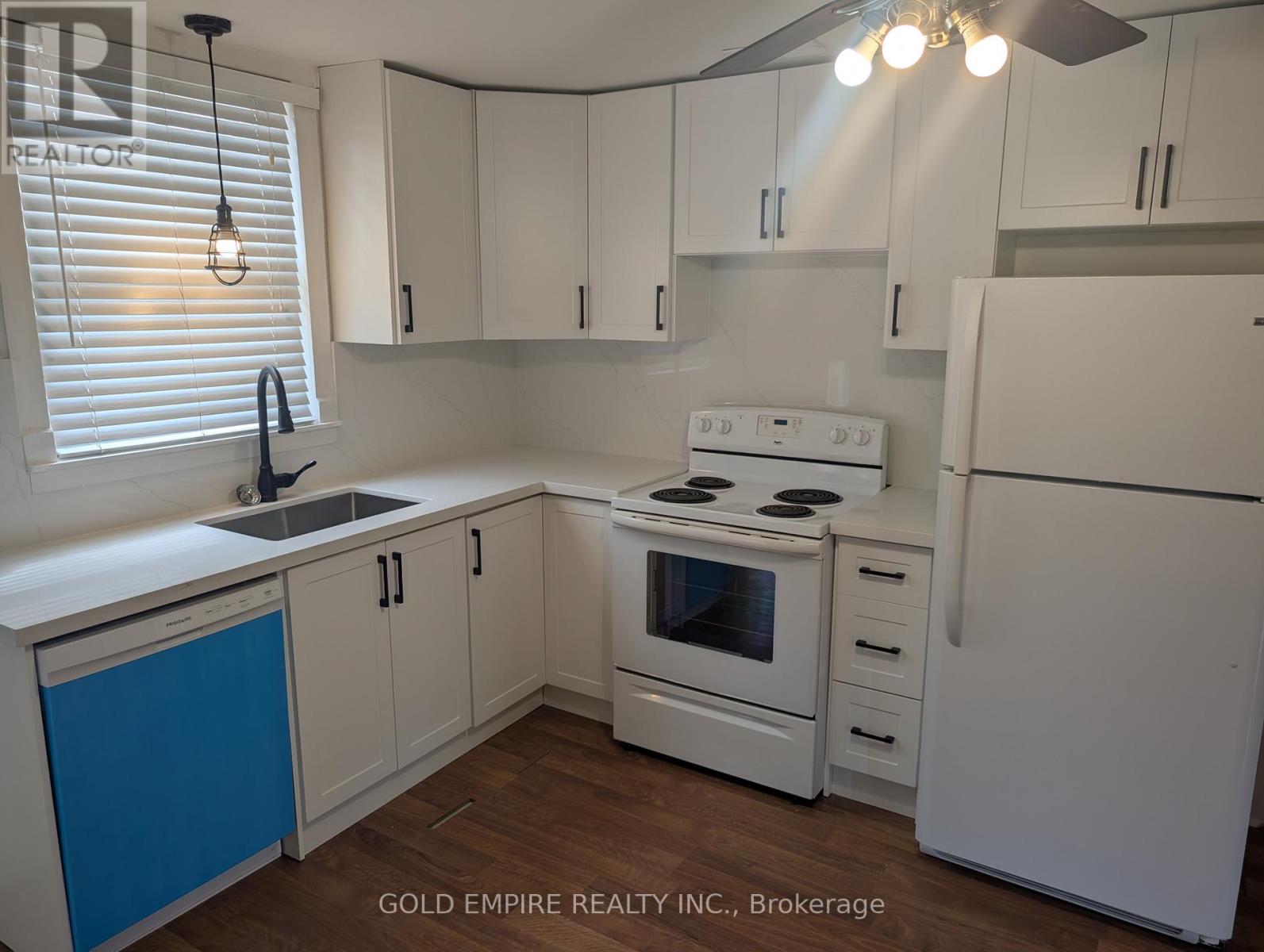 317 Maxwell Street, Sarnia, Ontario  N7T 5C6 - Photo 9 - X12961706