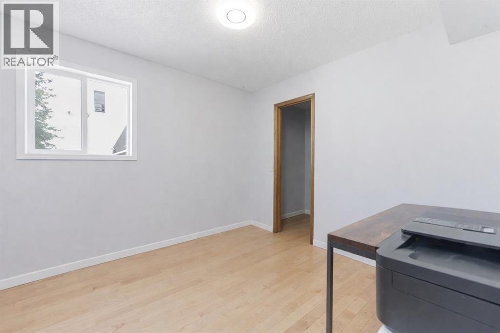 20 Applewood Way Se, Calgary, Alberta  T2A 7M8 - Photo 11 - A2298406