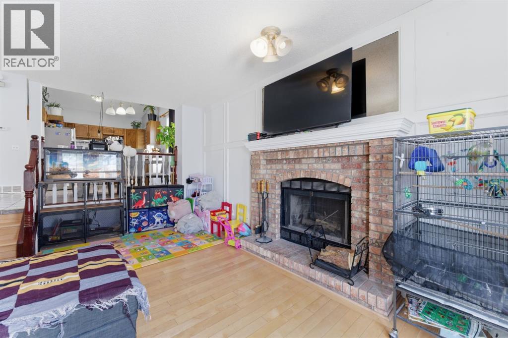 20 Applewood Way Se, Calgary, Alberta  T2A 7M8 - Photo 10 - A2298406