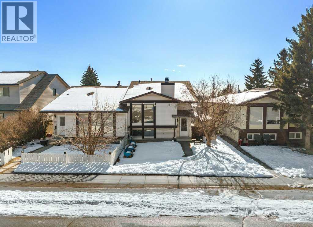 113 Ranch Glen Place NW, Calgary, Alberta  T3G 1E9 - Photo 2 - A2299007