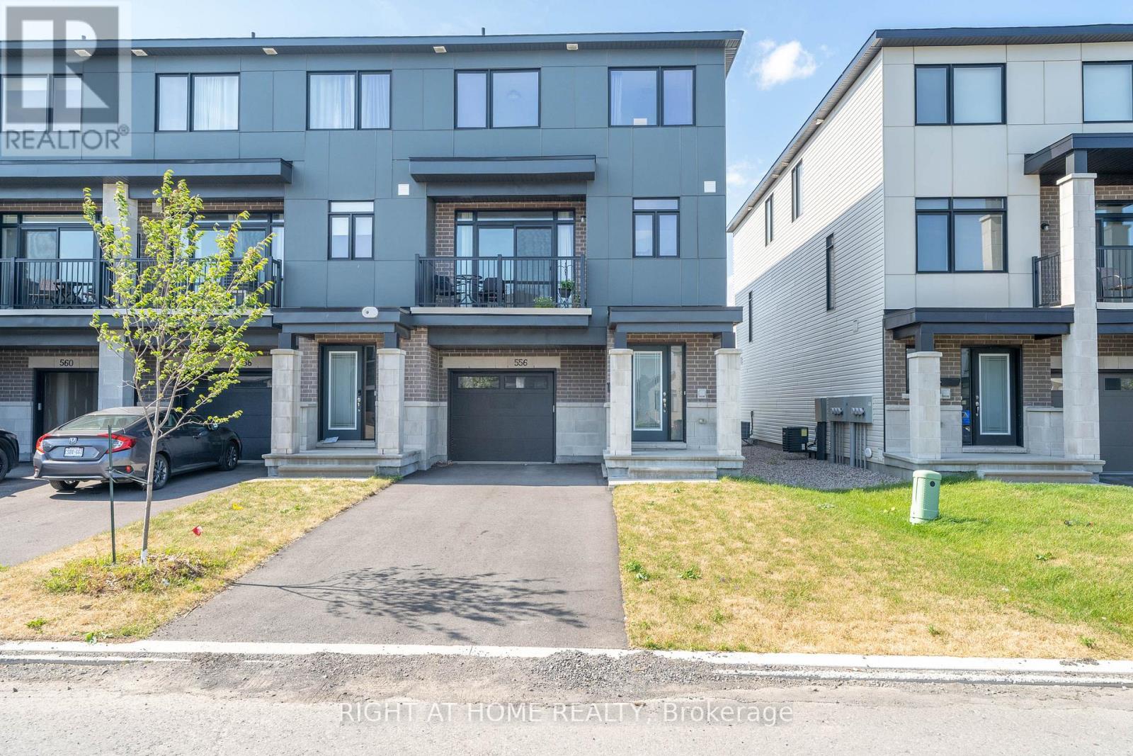 556 TAHOE HEIGHTS, Ottawa, Ontario