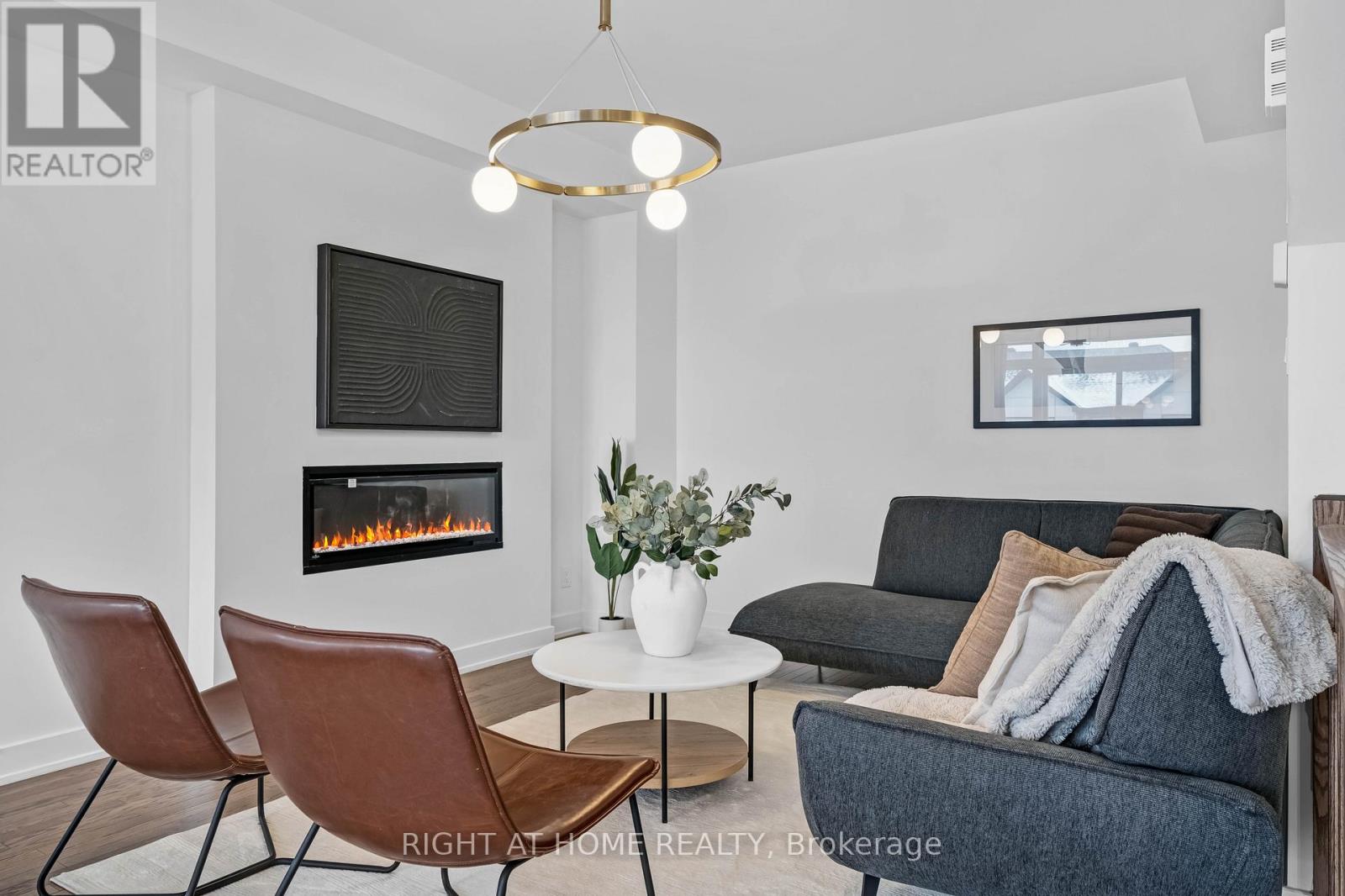 556 Tahoe Heights, Ottawa, Ontario  K1T 0X5 - Photo 12 - X12961766