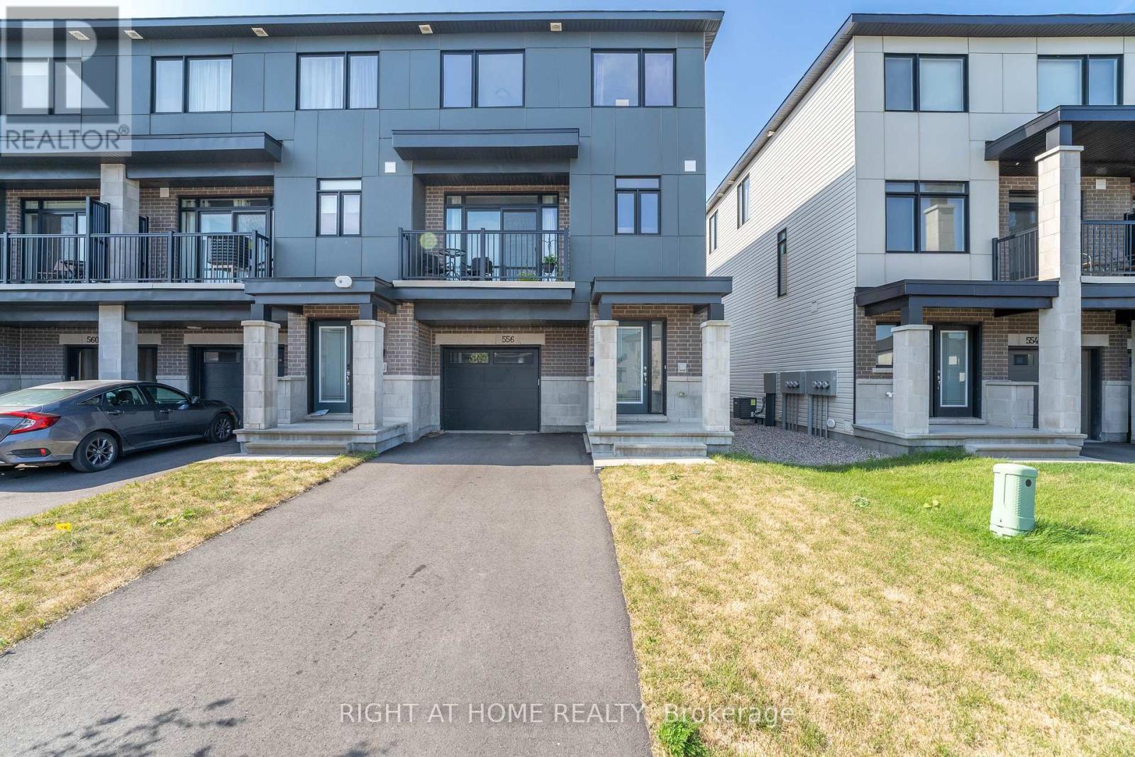 556 Tahoe Heights, Ottawa, Ontario  K1T 0X5 - Photo 2 - X12961766