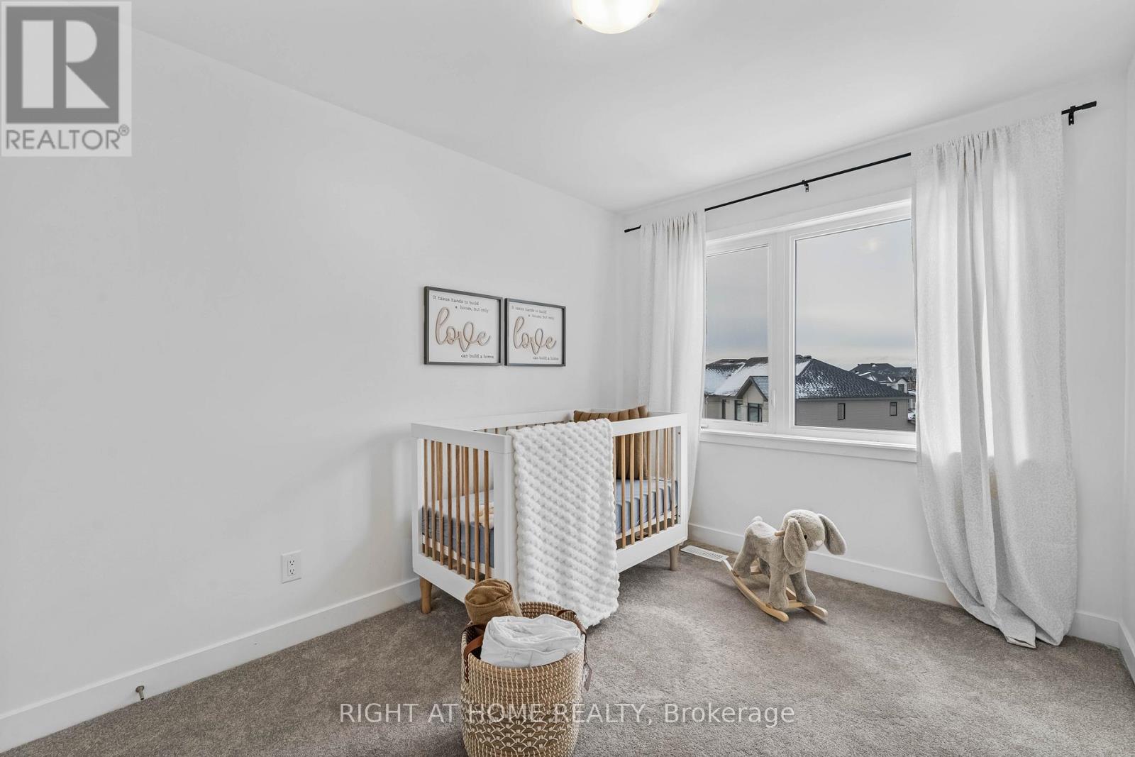 556 Tahoe Heights, Ottawa, Ontario  K1T 0X5 - Photo 27 - X12961766