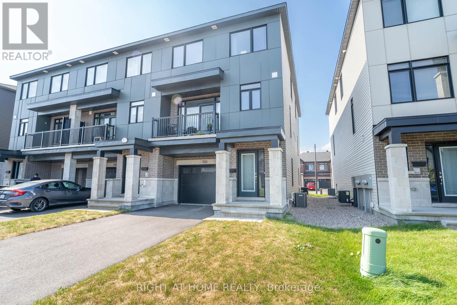 556 Tahoe Heights, Ottawa, Ontario  K1T 0X5 - Photo 3 - X12961766