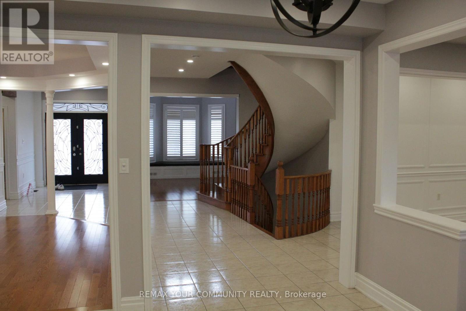 108 Cabin Trail Crescent, Whitchurch-Stouffville, Ontario L4A 0S7 - Photo 10 - N12934842