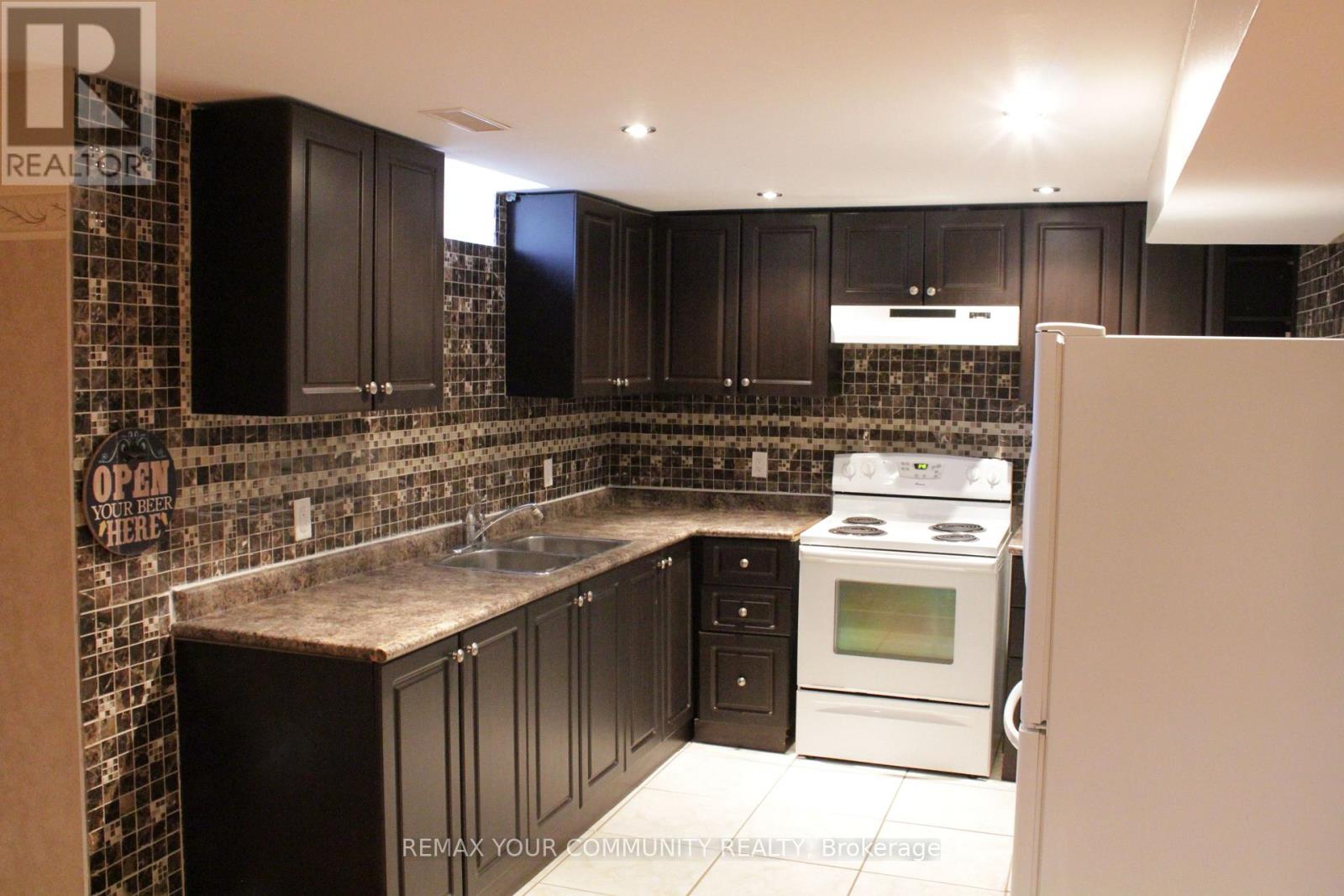 108 Cabin Trail Crescent, Whitchurch-Stouffville, Ontario L4A 0S7 - Photo 37 - N12934842