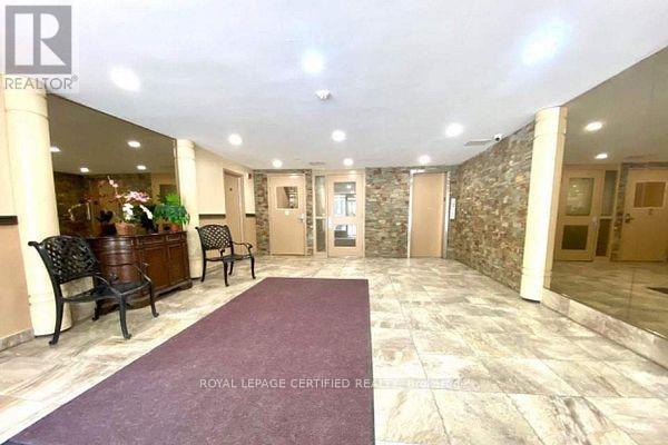 112 - 2095 Roche Court, Mississauga, Ontario  L5K 2C8 - Photo 3 - W12957958