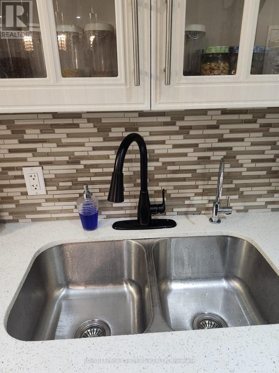 112 - 2095 Roche Court, Mississauga, Ontario  L5K 2C8 - Photo 9 - W12957958