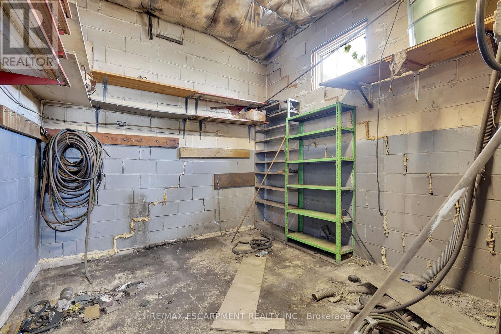 39 Talbot Street, Haldimand, Ontario  N0A 1E0 - Photo 13 - X12213773