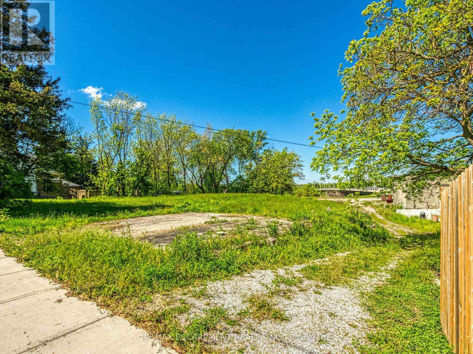 39 Talbot Street, Haldimand, Ontario  N0A 1E0 - Photo 22 - X12213773