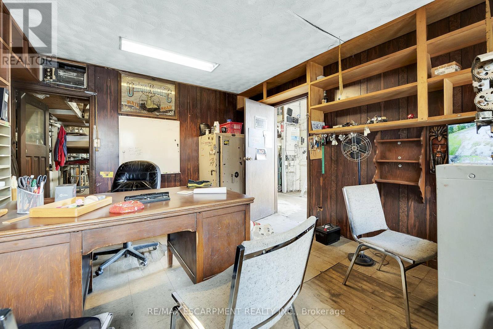 39 Talbot Street, Haldimand, Ontario  N0A 1E0 - Photo 3 - X12213773