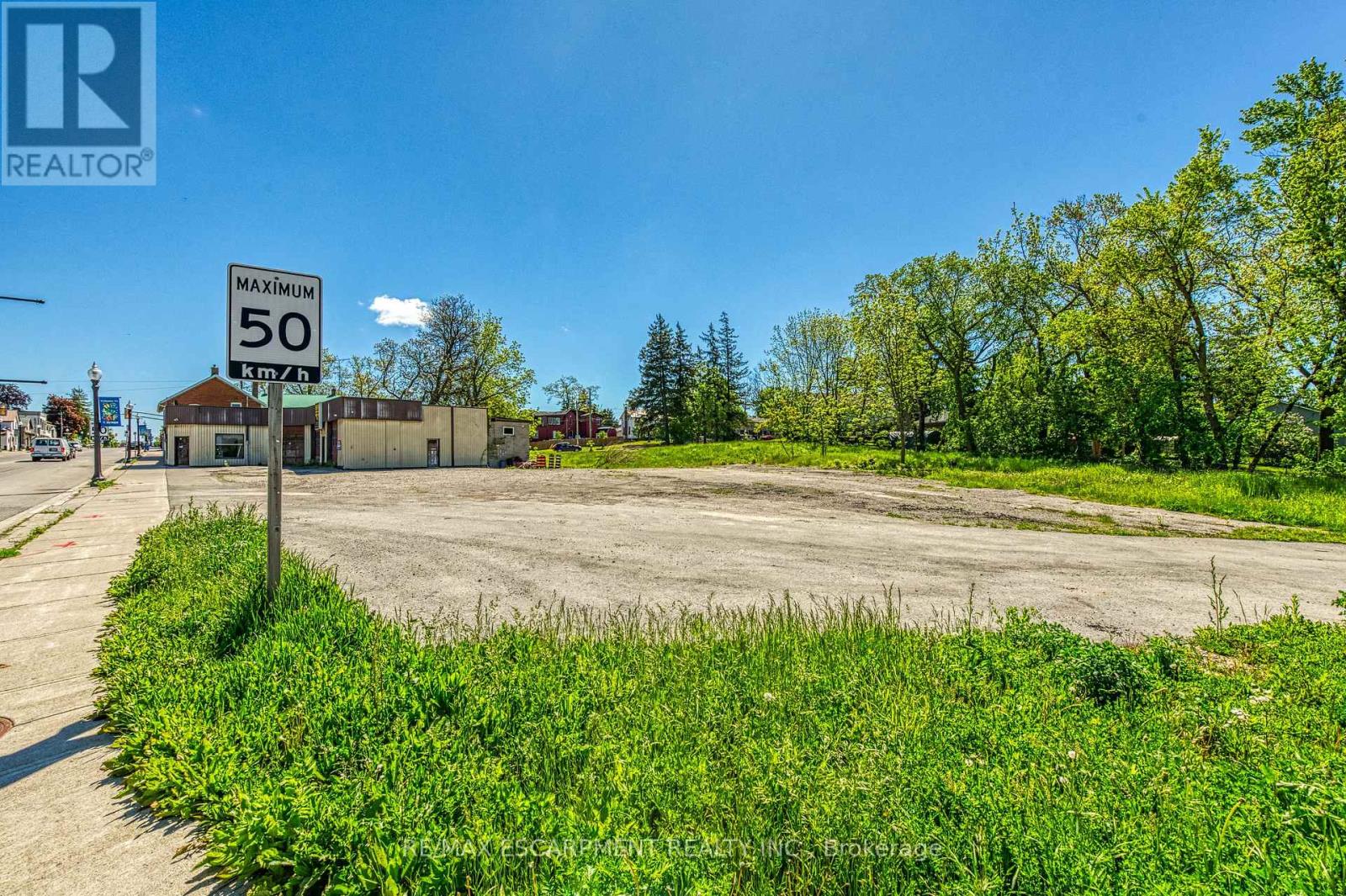 39 Talbot Street, Haldimand, Ontario  N0A 1E0 - Photo 14 - X12213773