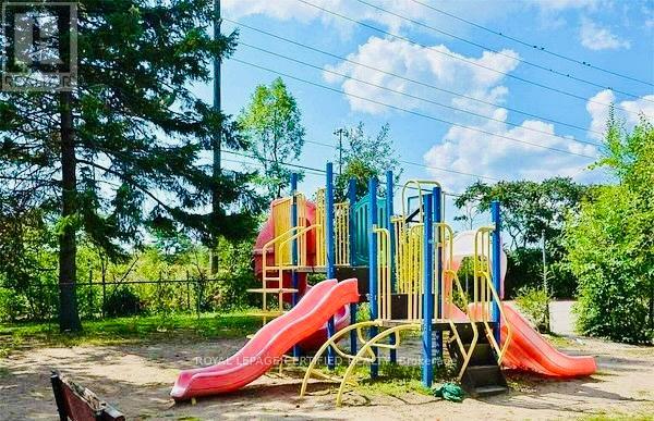 112 - 2095 Roche Court, Mississauga, Ontario  L5K 2C8 - Photo 31 - W12957958