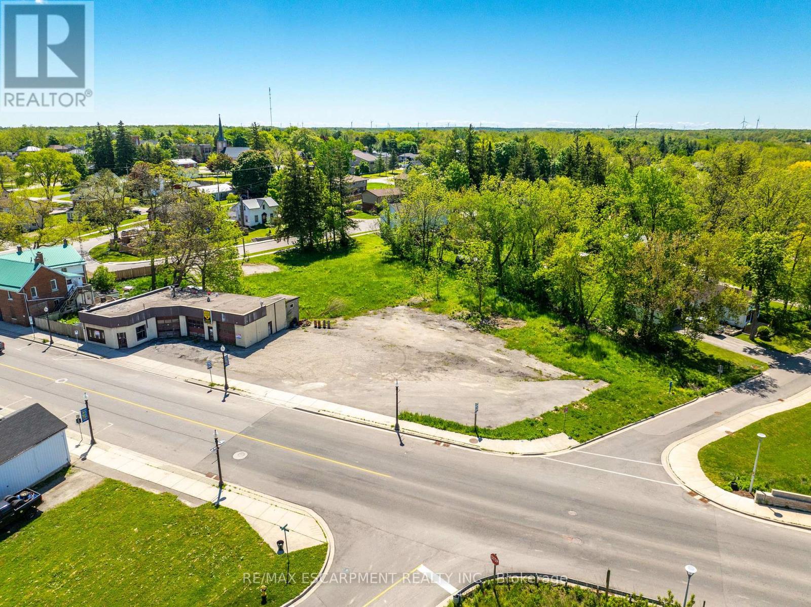 39 Talbot Street, Haldimand, Ontario  N0A 1E0 - Photo 24 - X12213773