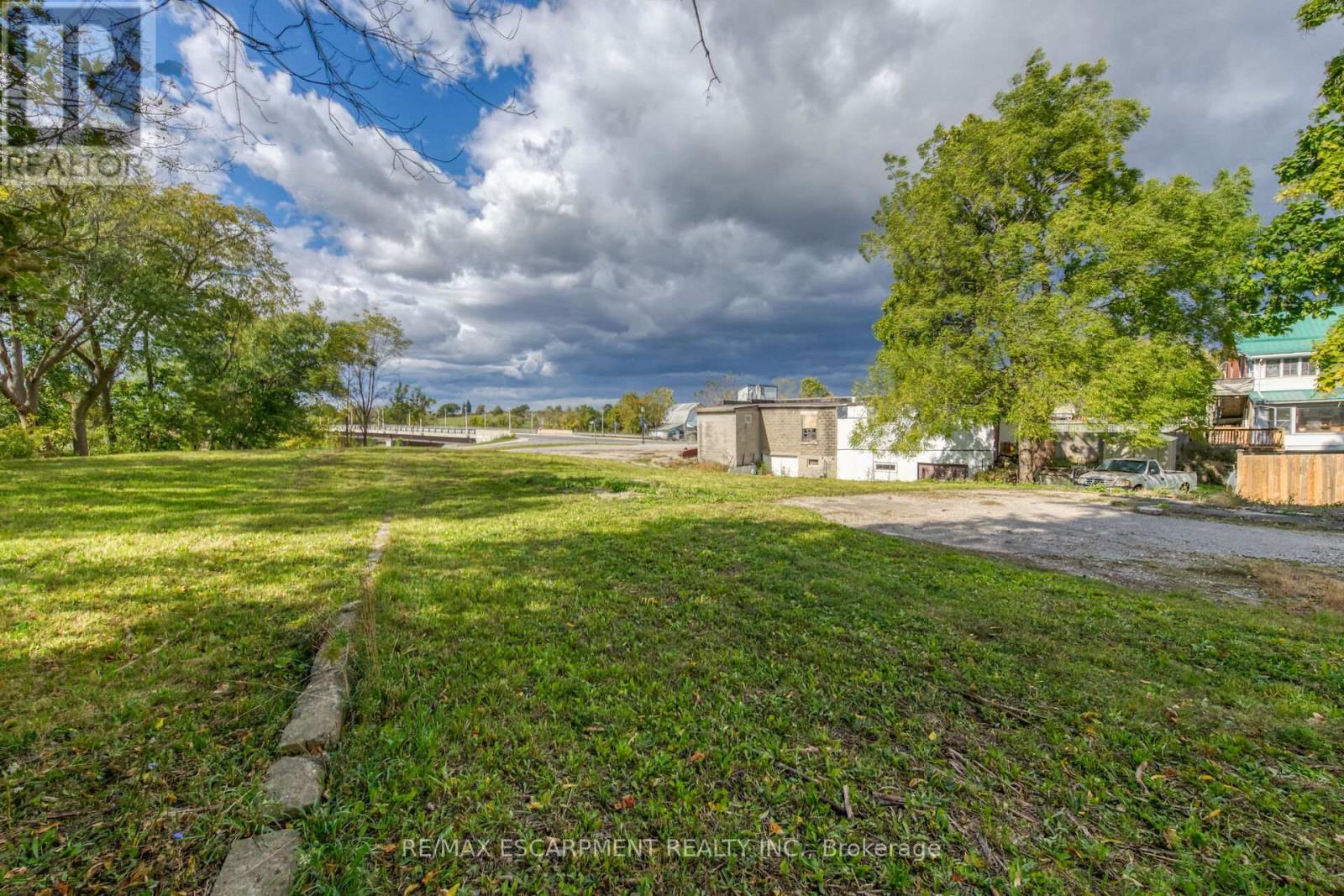 3 Cayuga Street, Haldimand, Ontario  N0A 1E0 - Photo 9 - X12213703