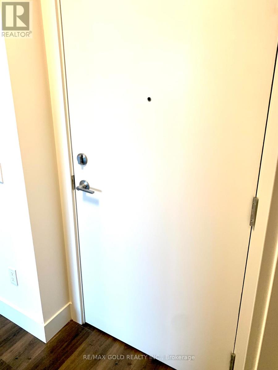 412 - 103 Roger Street N, Waterloo, Ontario  N2J 0G2 - Photo 2 - X12892700