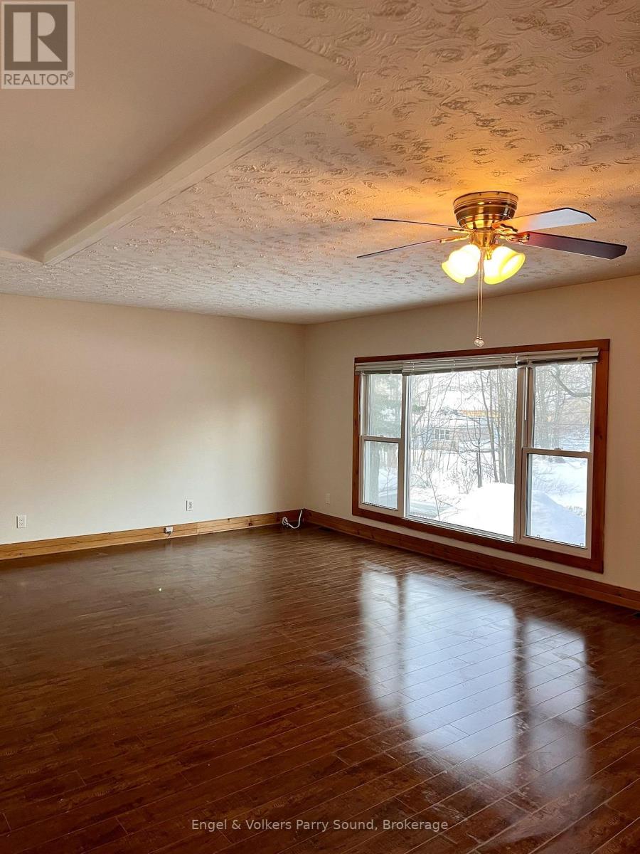 1 - 115 Church Street N, Parry Sound, Ontario  P2A 1Z7 - Photo 2 - X12961600