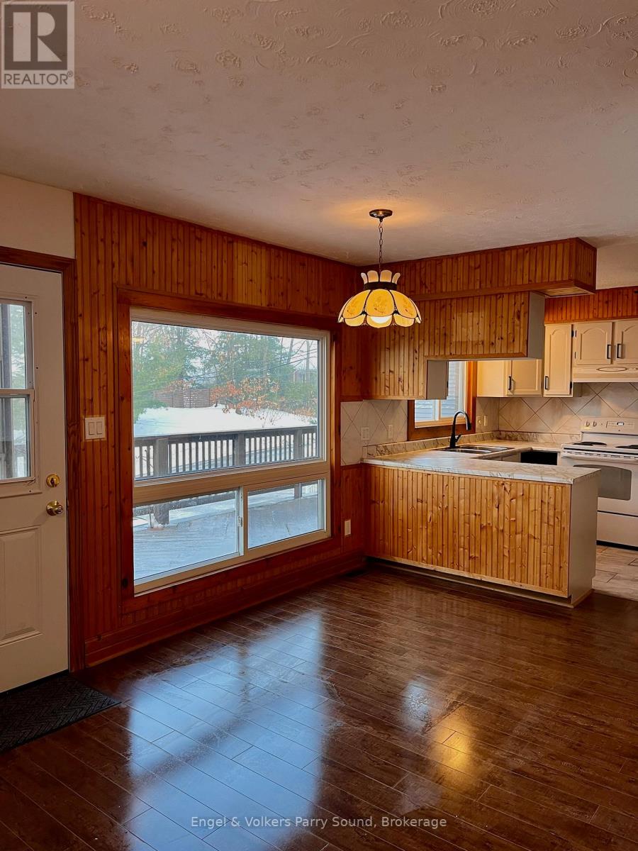 1 - 115 Church Street N, Parry Sound, Ontario  P2A 1Z7 - Photo 5 - X12961600