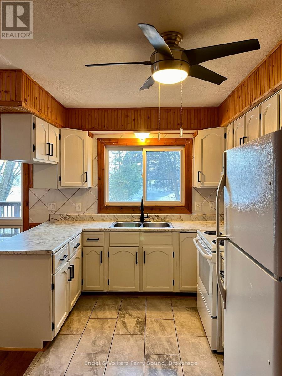 1 - 115 Church Street N, Parry Sound, Ontario  P2A 1Z7 - Photo 6 - X12961600