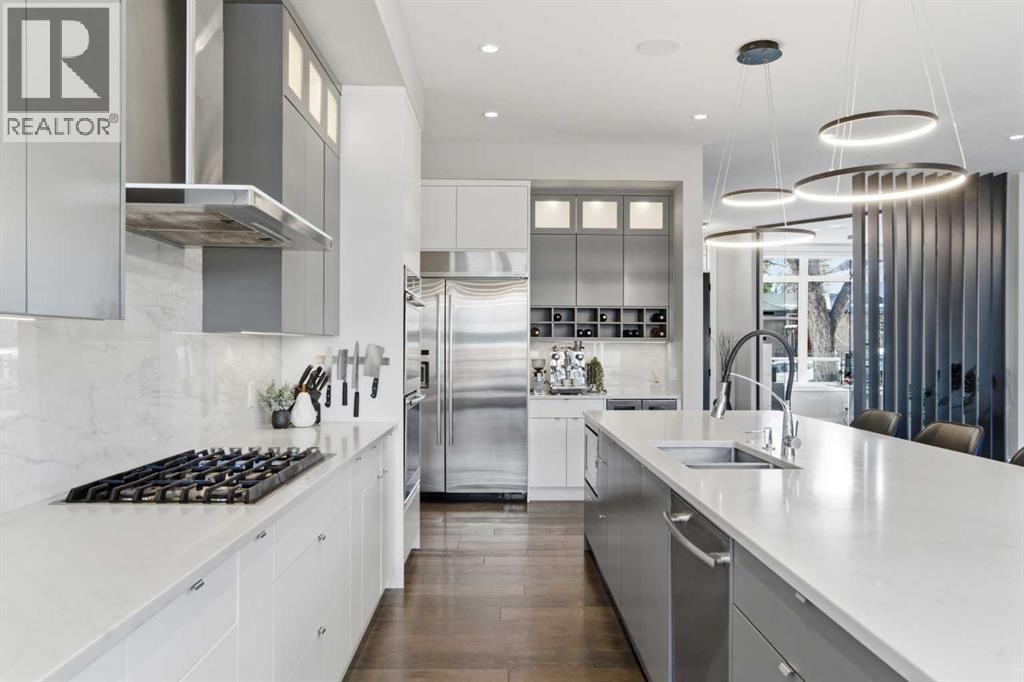 10 Lissington Drive Sw, Calgary, Alberta  T3E 5E1 - Photo 7 - A2294958