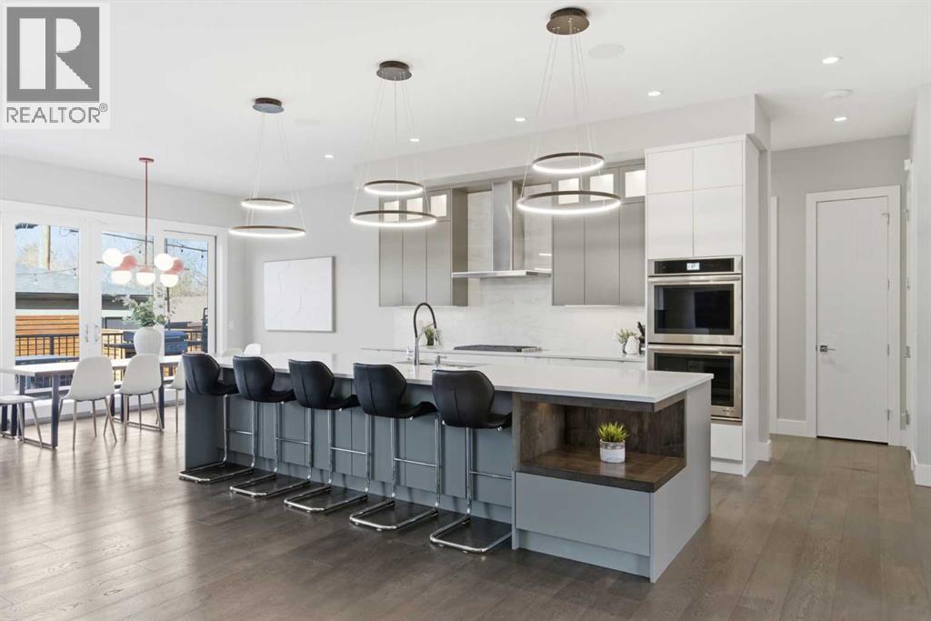 10 Lissington Drive Sw, Calgary, Alberta  T3E 5E1 - Photo 5 - A2294958