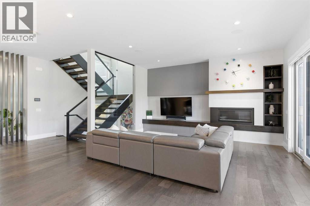 10 Lissington Drive Sw, Calgary, Alberta  T3E 5E1 - Photo 12 - A2294958