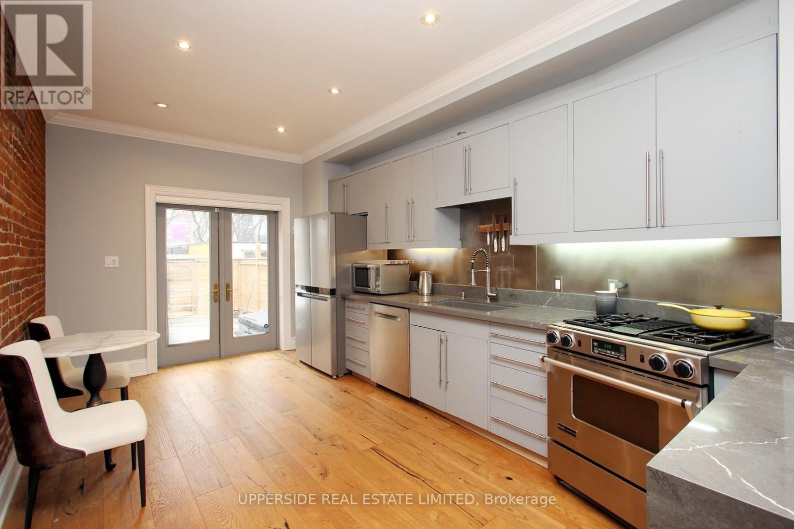 153 Collier Street, Toronto, Ontario  M4W 1M2 - Photo 9 - C12961610