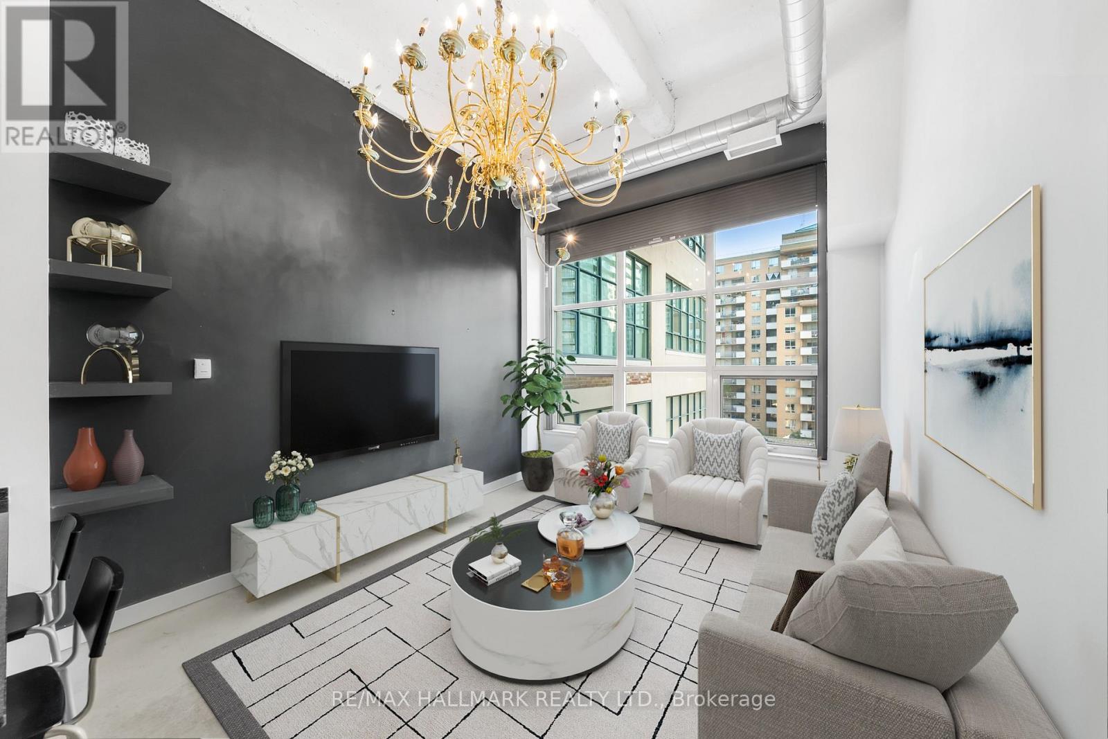 401 - 135 DALHOUSIE STREET, Toronto, Ontario