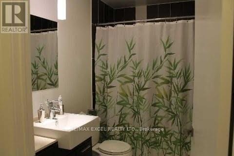 1809 - 770 Bay Street, Toronto, Ontario  M5G 1N6 - Photo 5 - C12961692