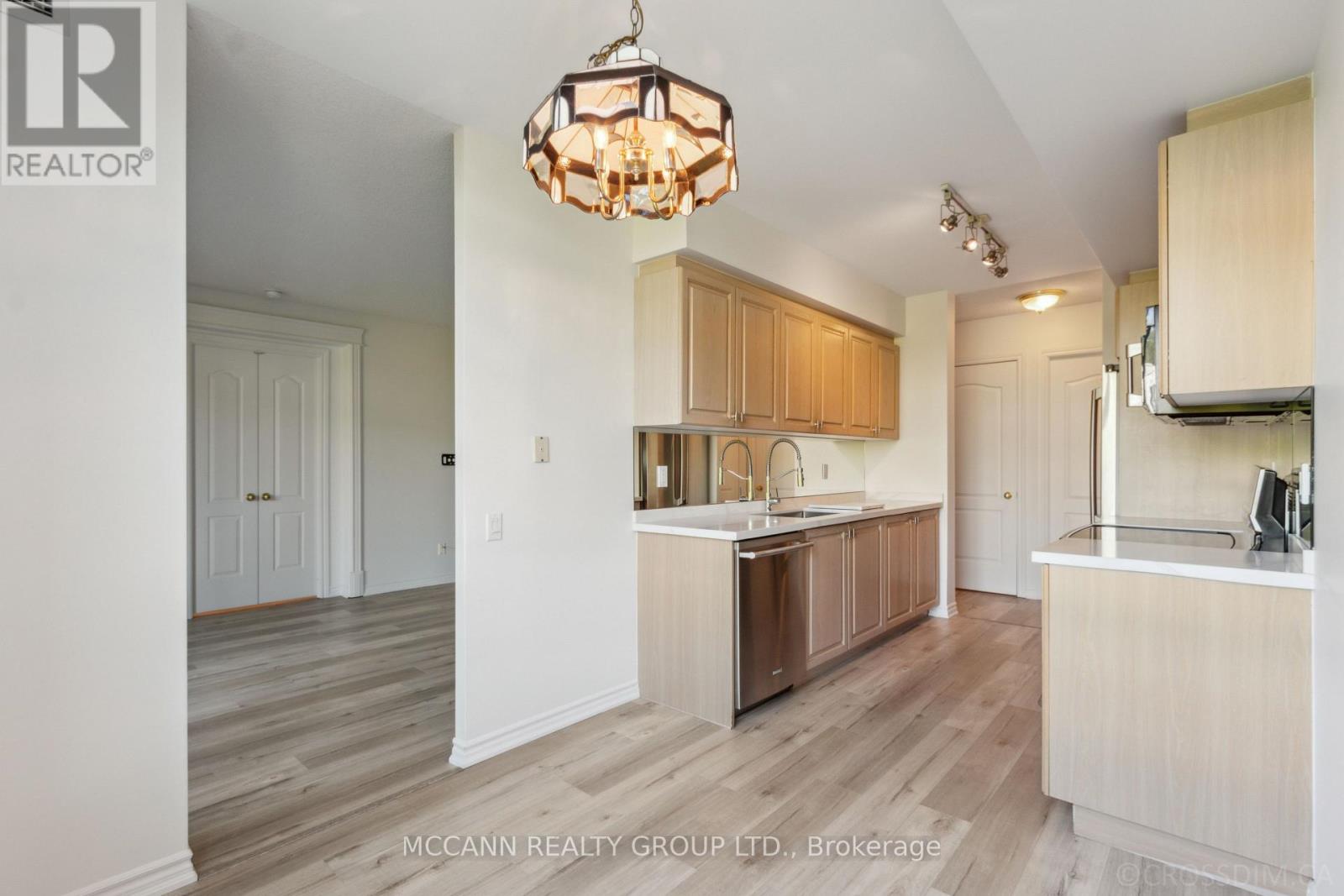 614 - 18 William Carson Crescent, Toronto, Ontario  M2P 2G6 - Photo 15 - C12961732