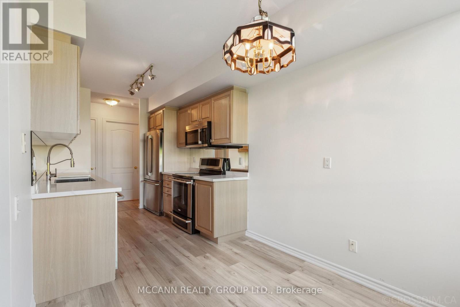 614 - 18 William Carson Crescent, Toronto, Ontario  M2P 2G6 - Photo 16 - C12961732