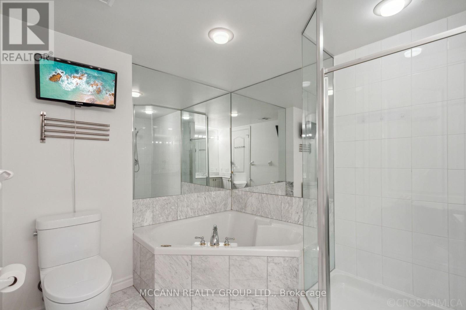 614 - 18 William Carson Crescent, Toronto, Ontario  M2P 2G6 - Photo 19 - C12961732