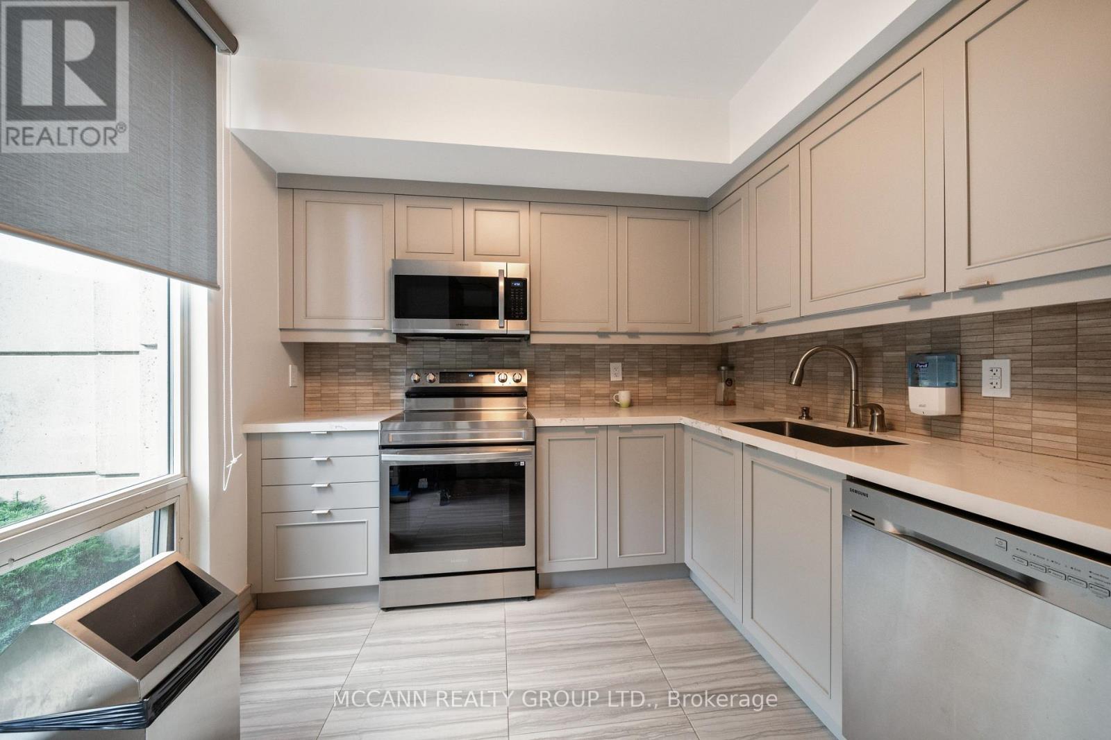 614 - 18 William Carson Crescent, Toronto, Ontario  M2P 2G6 - Photo 36 - C12961732