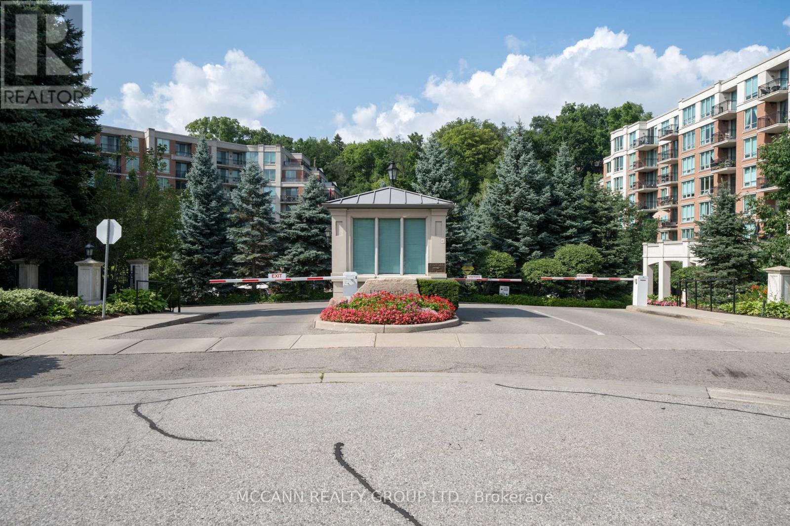 614 - 18 William Carson Crescent, Toronto, Ontario  M2P 2G6 - Photo 37 - C12961732