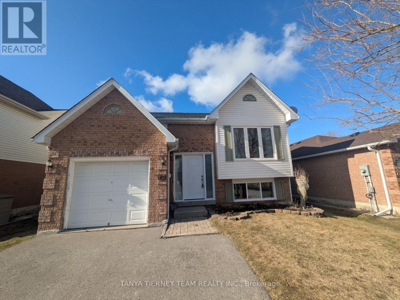 70 Freeland Avenue, Clarington, Ontario  L1C 4S3 - Photo 2 - E12961796