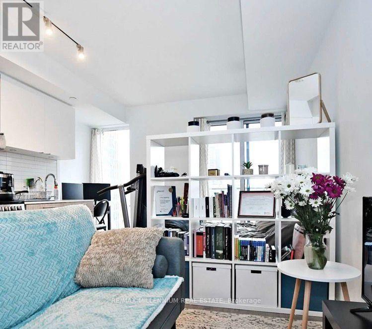 1427 - 251 Jarvis Street, Toronto, Ontario  M5B 0G3 - Photo 7 - C12916886