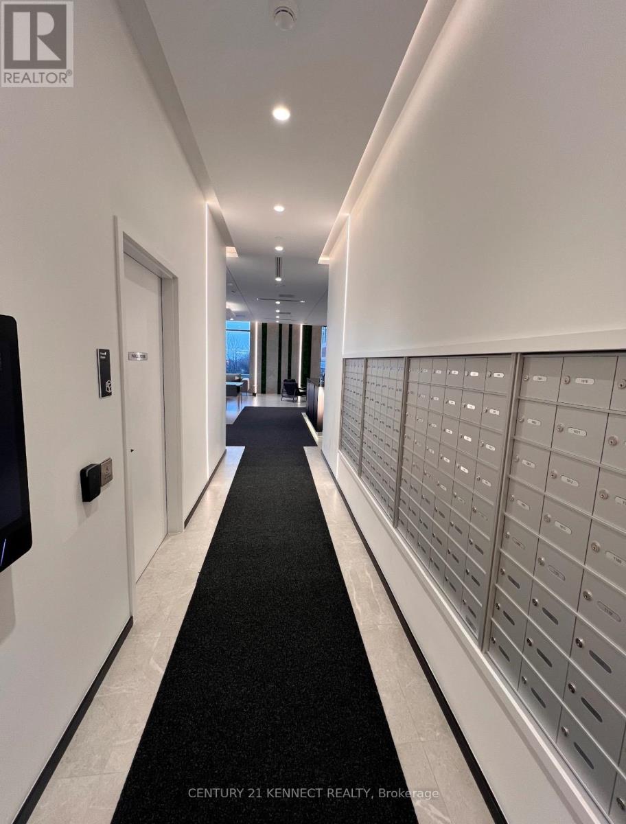 101 - 699 Sheppard Avenue E, Toronto, Ontario  M2K 0J5 - Photo 32 - C12960876