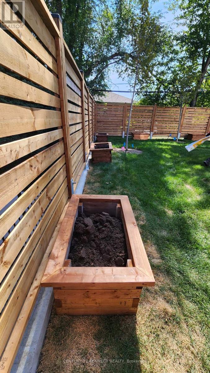 101 - 699 Sheppard Avenue E, Toronto, Ontario  M2K 0J5 - Photo 37 - C12960876