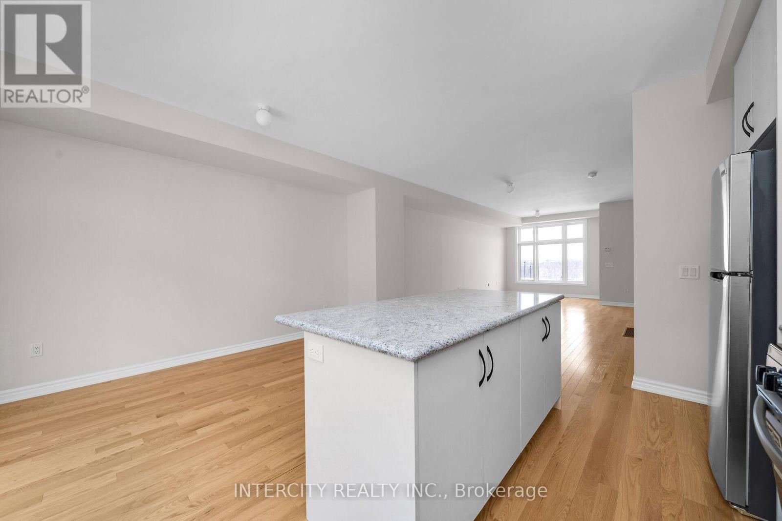 30 Radisson Street, Vaughan, Ontario  L4H 5J3 - Photo 13 - N12961604