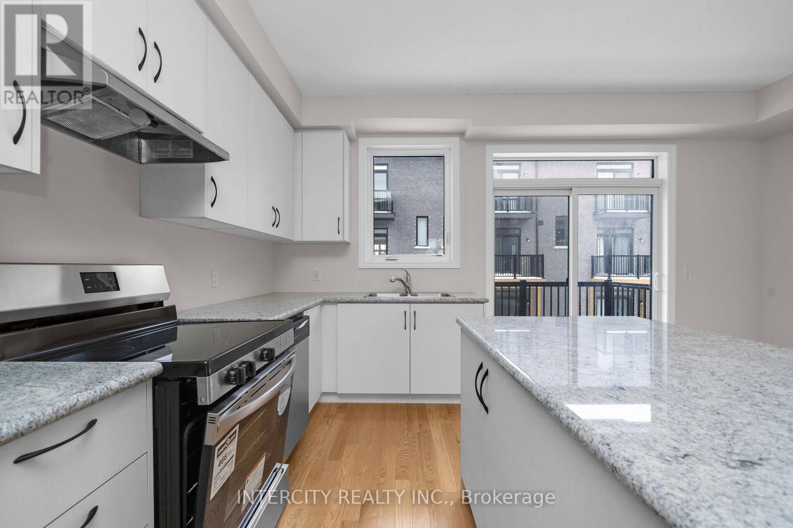 30 Radisson Street, Vaughan, Ontario  L4H 5J3 - Photo 14 - N12961604