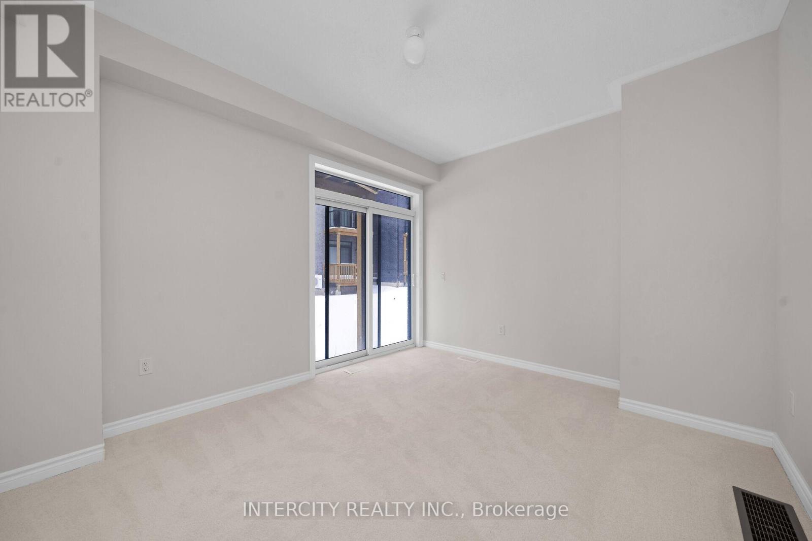 30 Radisson Street, Vaughan, Ontario  L4H 5J3 - Photo 5 - N12961604